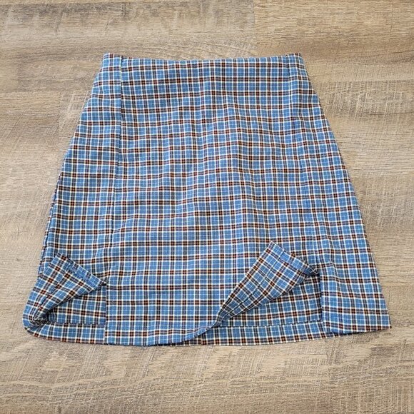 BRANDY MELVILLE | John Galt Plaid Mini Skirt - Picture 2 of 5